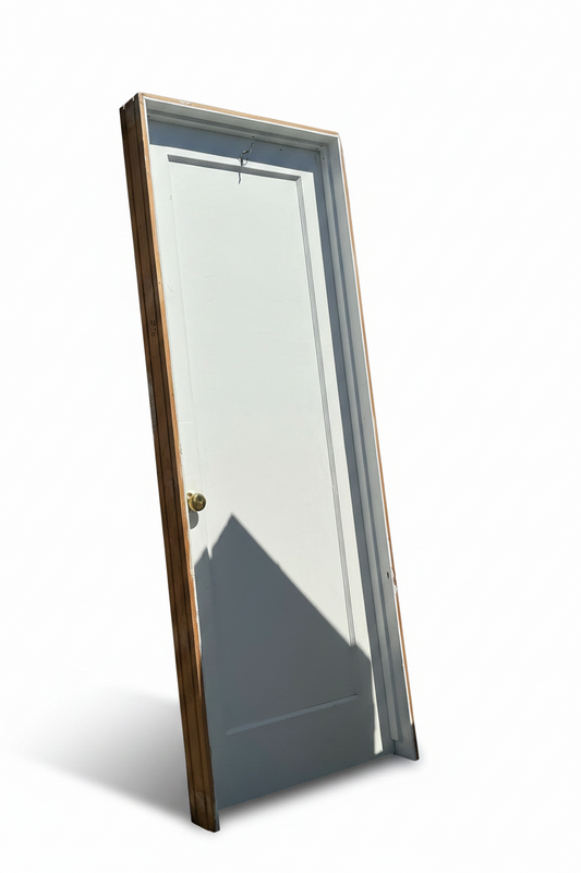 Interior door, Left swing, 28", CY2