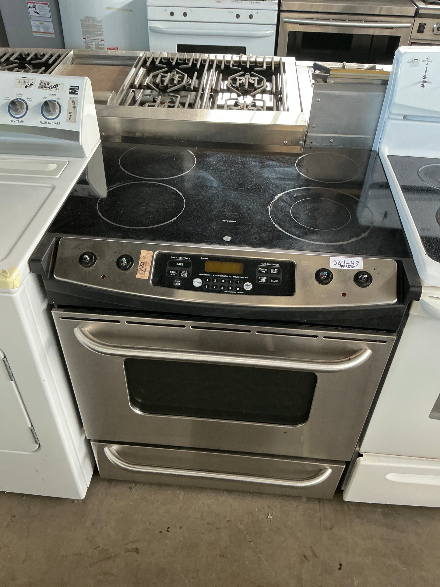 GE 30" Electric Stove · Stainless Range · CX7