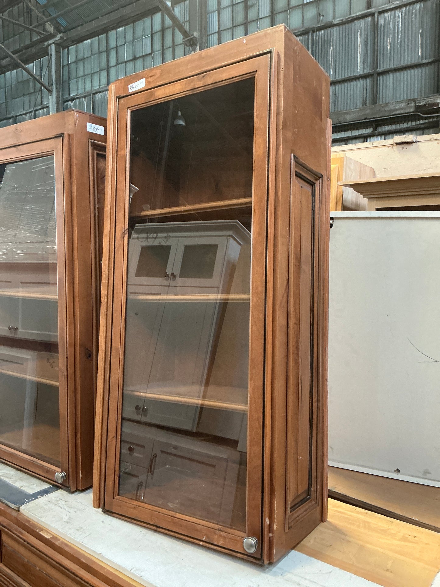 Cabinet, kitchen Upper Brown, CX9