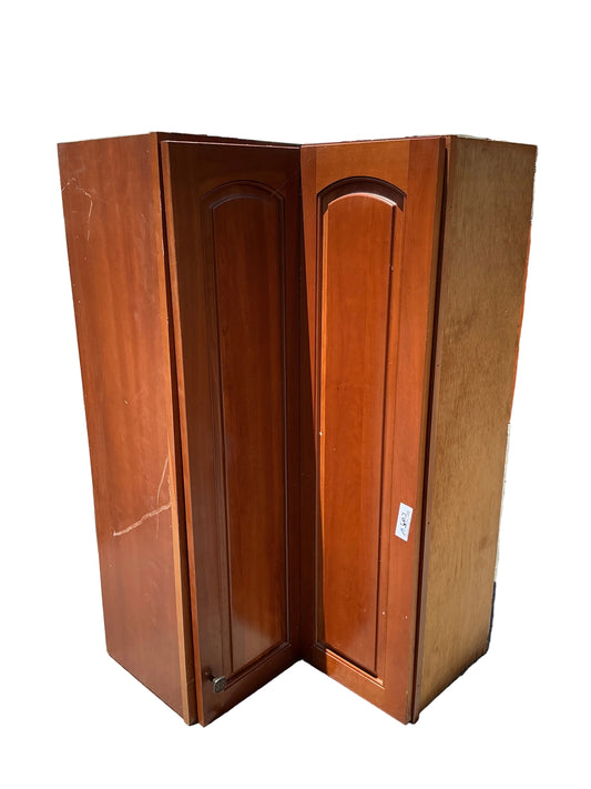 Cabinet, kitchen upper corner, CW5