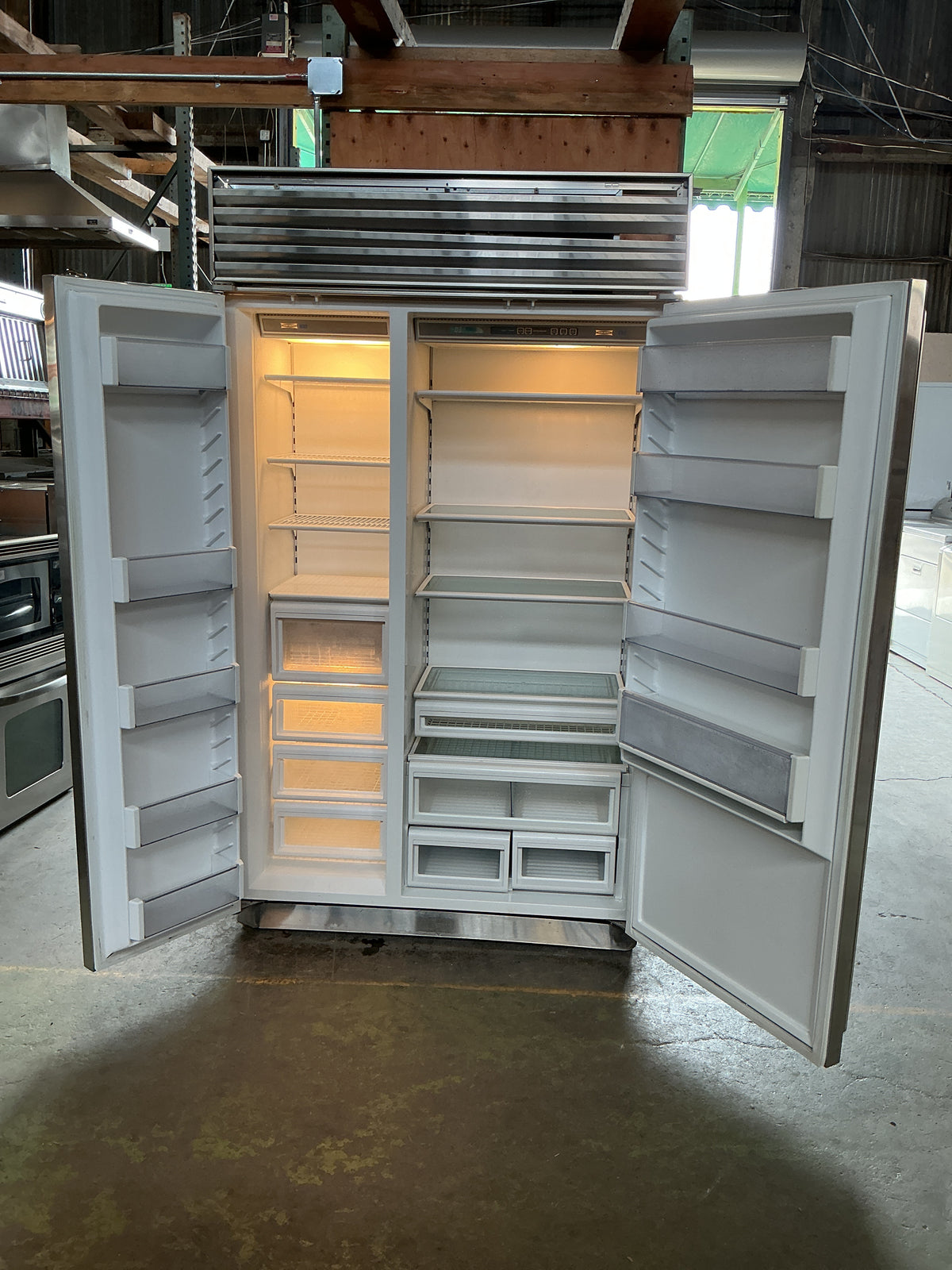 Refrigerator, Sub-Zero, CY7
