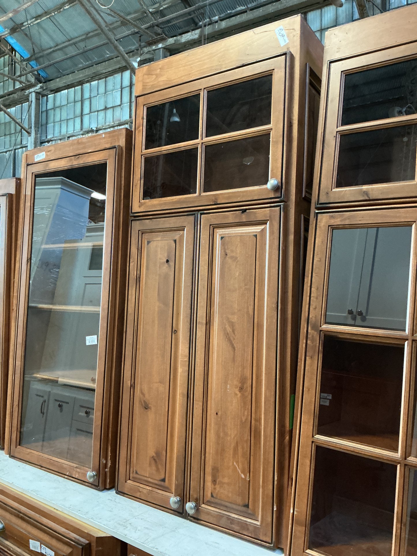 Cabinet, kitchen Upper Brown Glass CX9