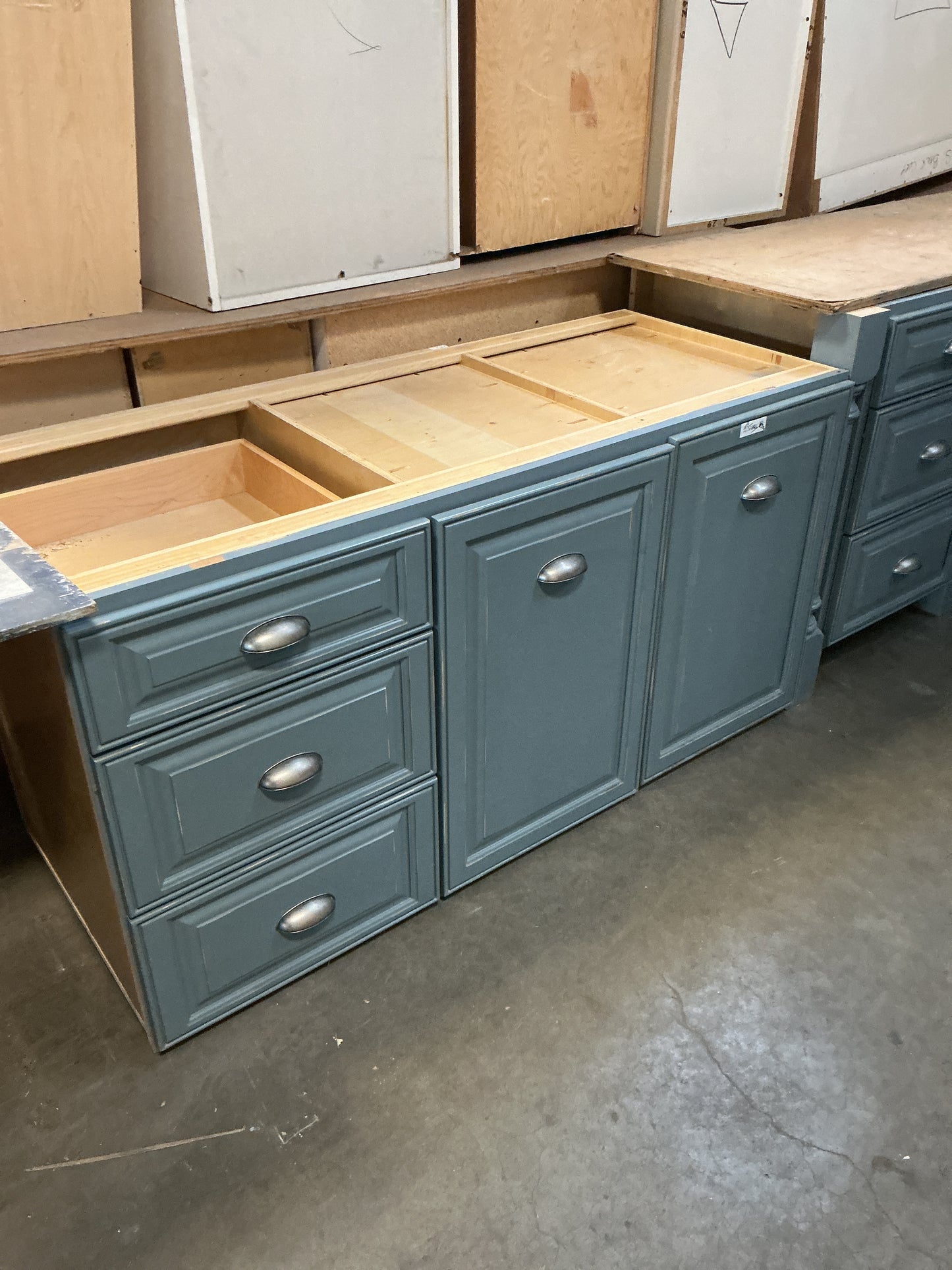 Cabinet, kitchen Base Blue CX9