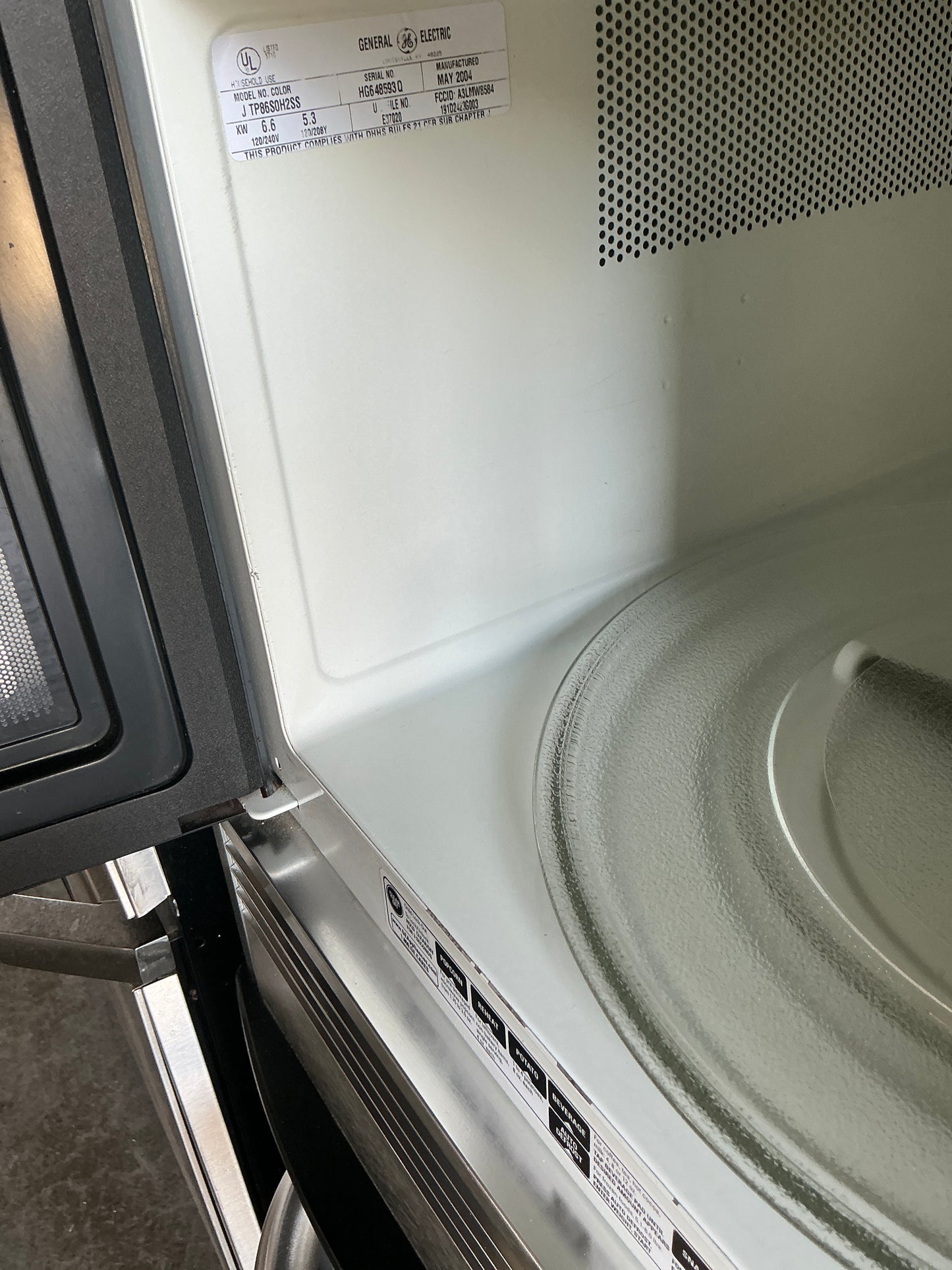 GE, Microwave, Black TRP