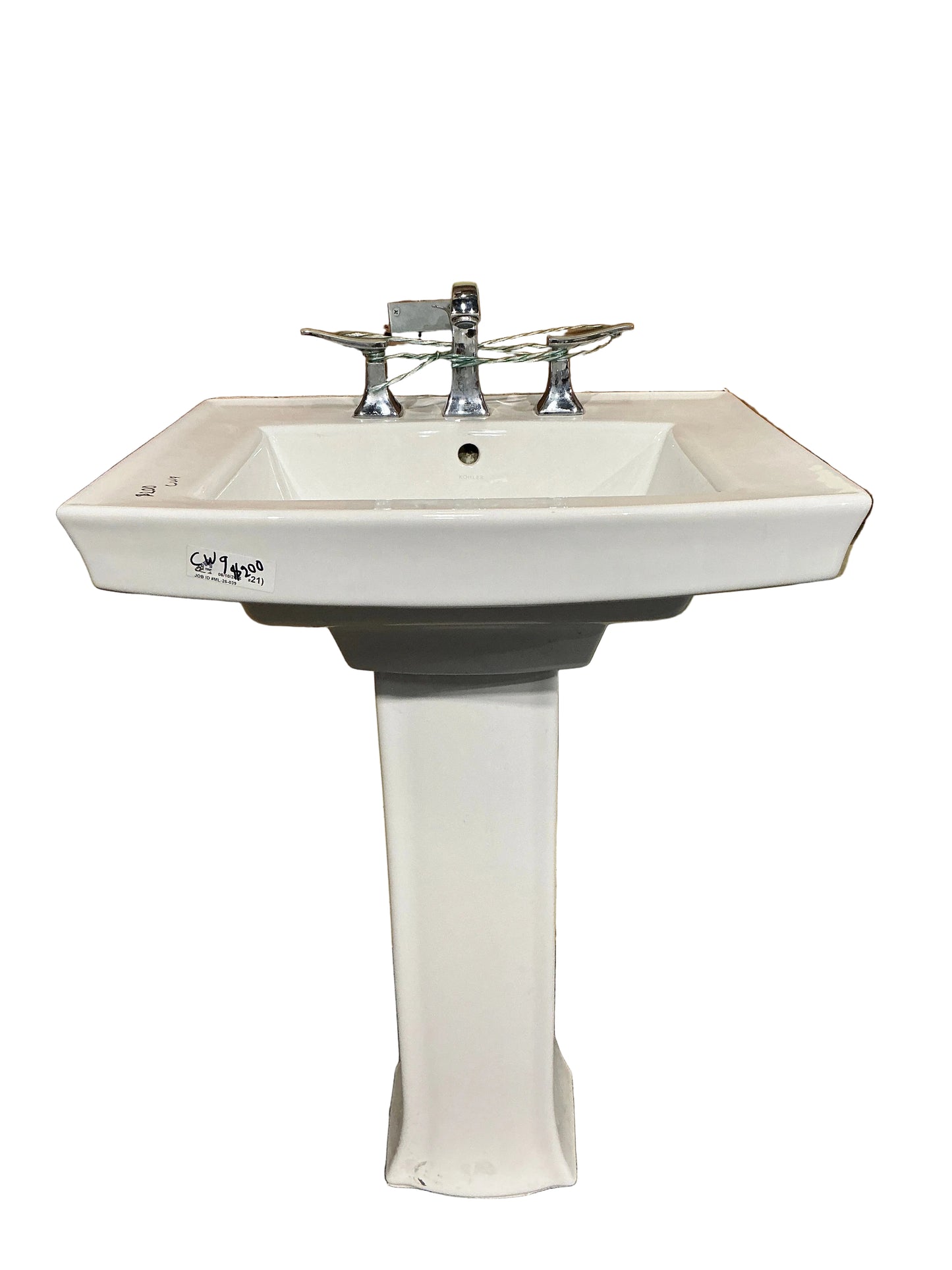 Pedestal sink, CW9