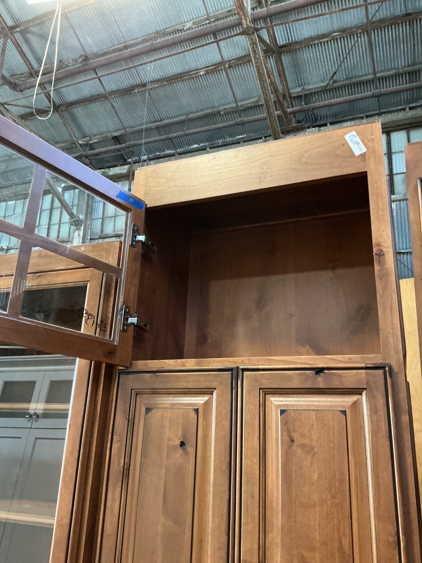 Cabinet, kitchen Upper Brown Glass CX9