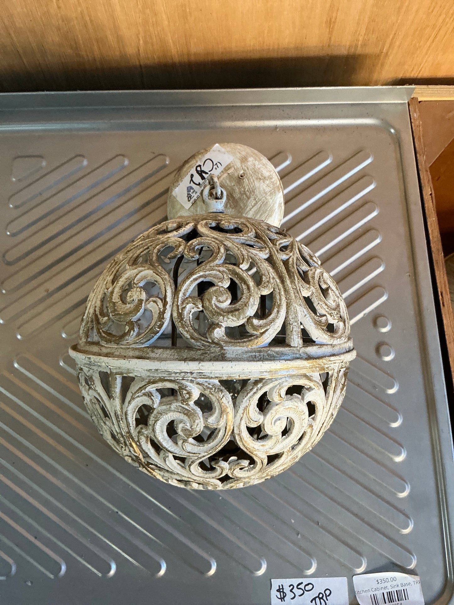 Ceiling light, globe, 7 1/2", CX2