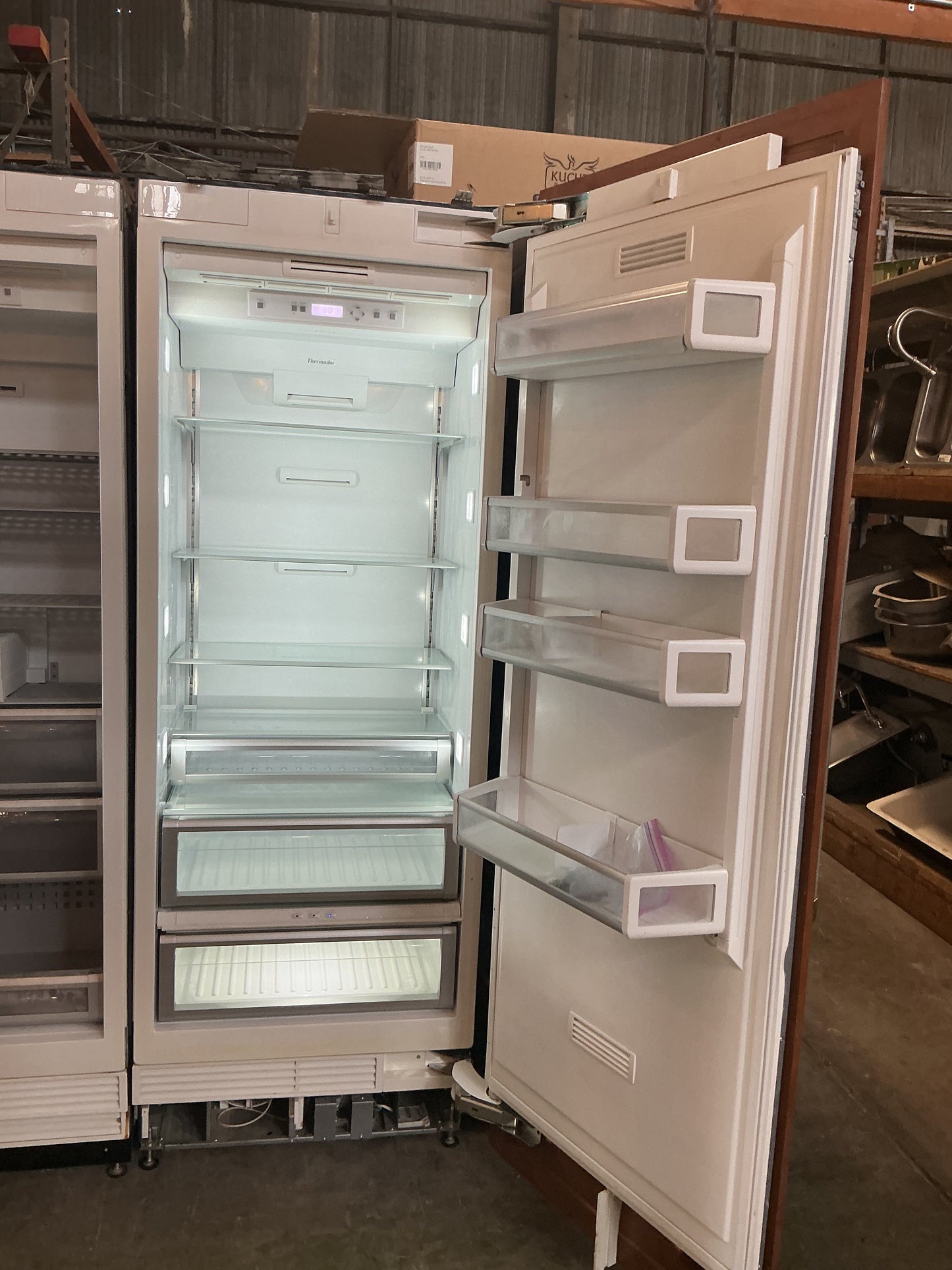 Refrigerator, Thermador, fridge and freezer set, 30 1/2", CX9