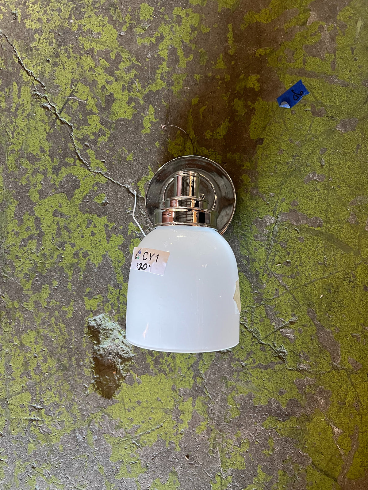 Wall Sconce · 1-Light · White Glass · Chrome · CY1