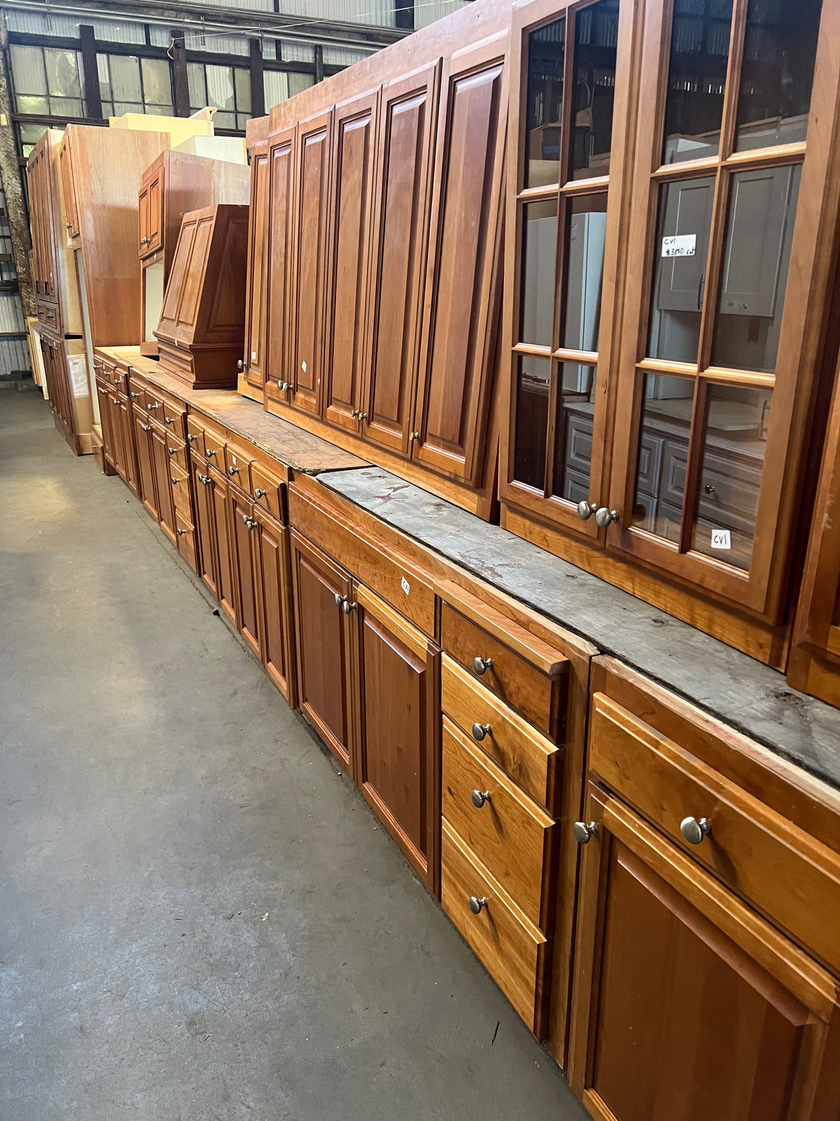 Wood kitchen cabinet set 13 pieces 26 ft CV1 | The ReUse People Oakland