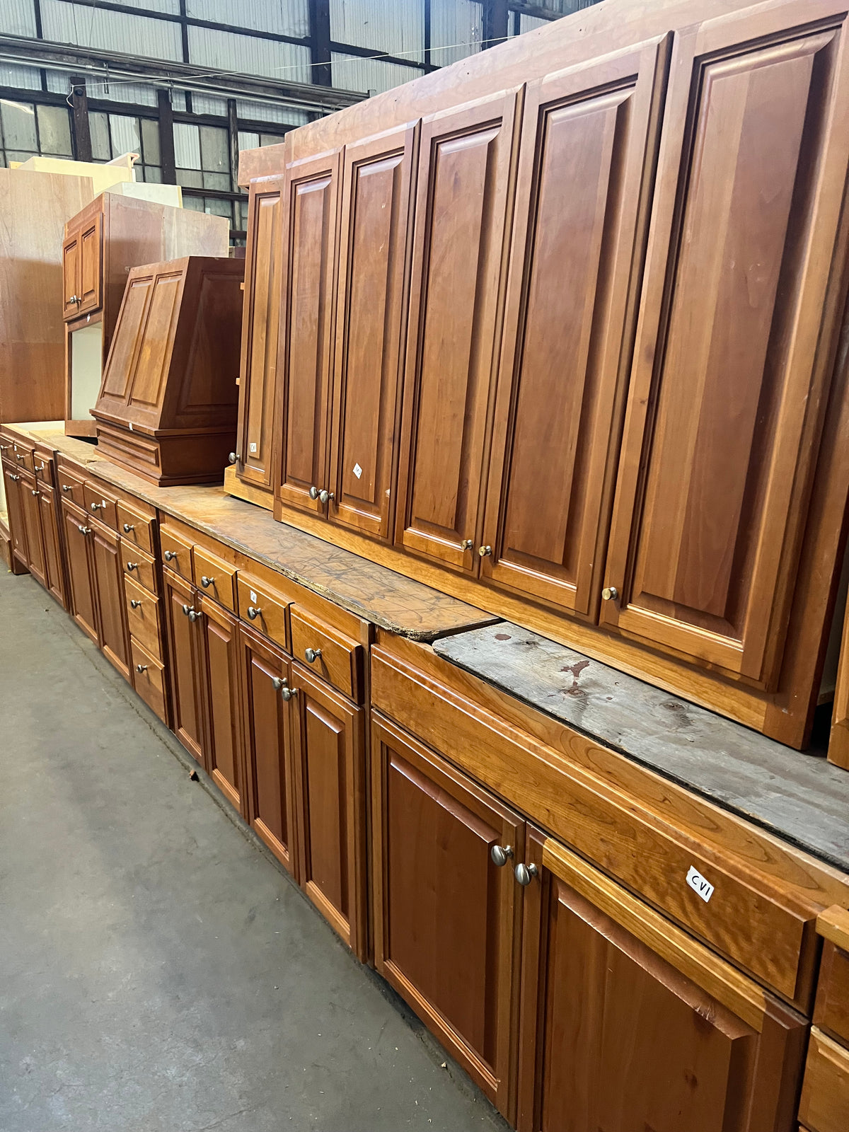 Wood kitchen cabinet set 13 pieces 26 ft CV1 | The ReUse People Oakland
