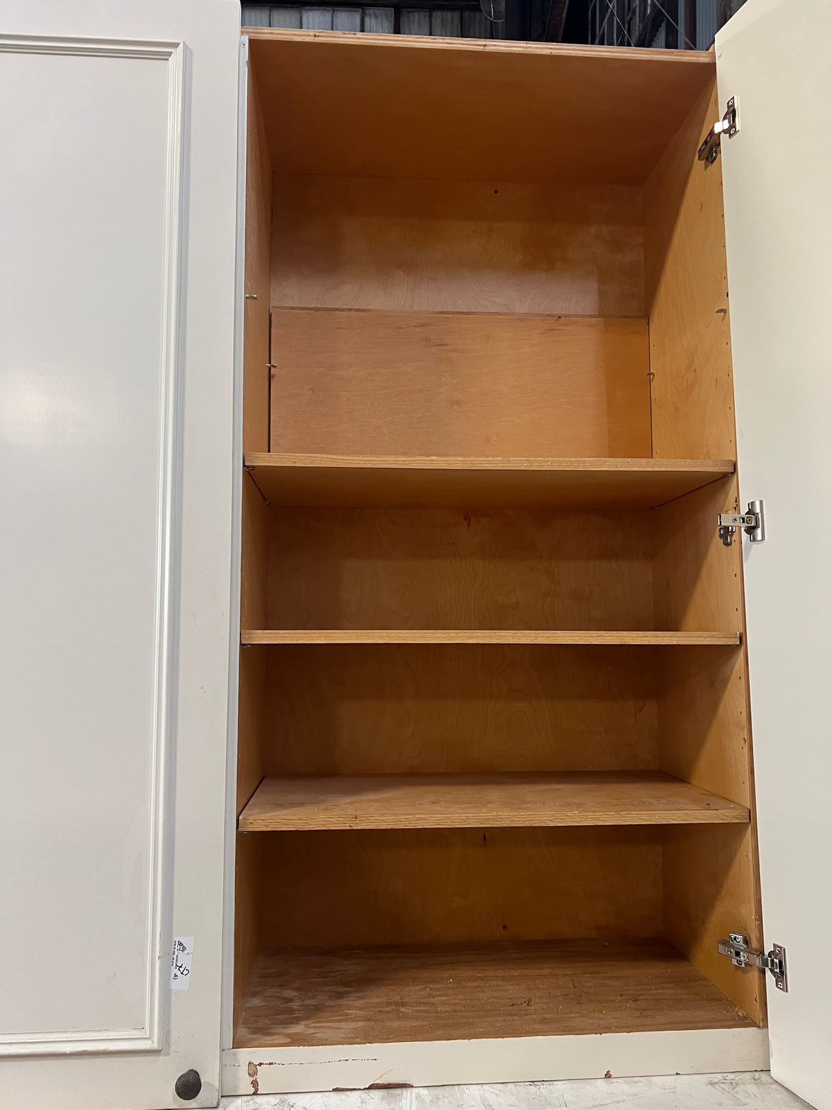 Kitchen cabinet interior, 59x60, CT7 | The ReUse People Oakland