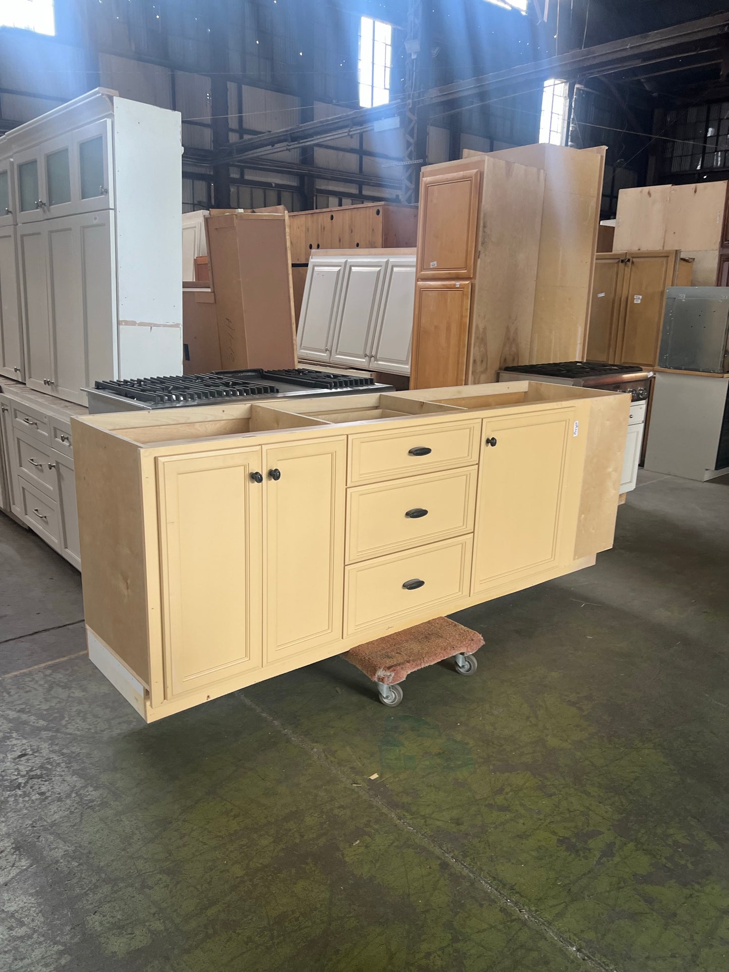 Kitchen base cabinet end, 95x34, CX9 | The ReUse People Oakland