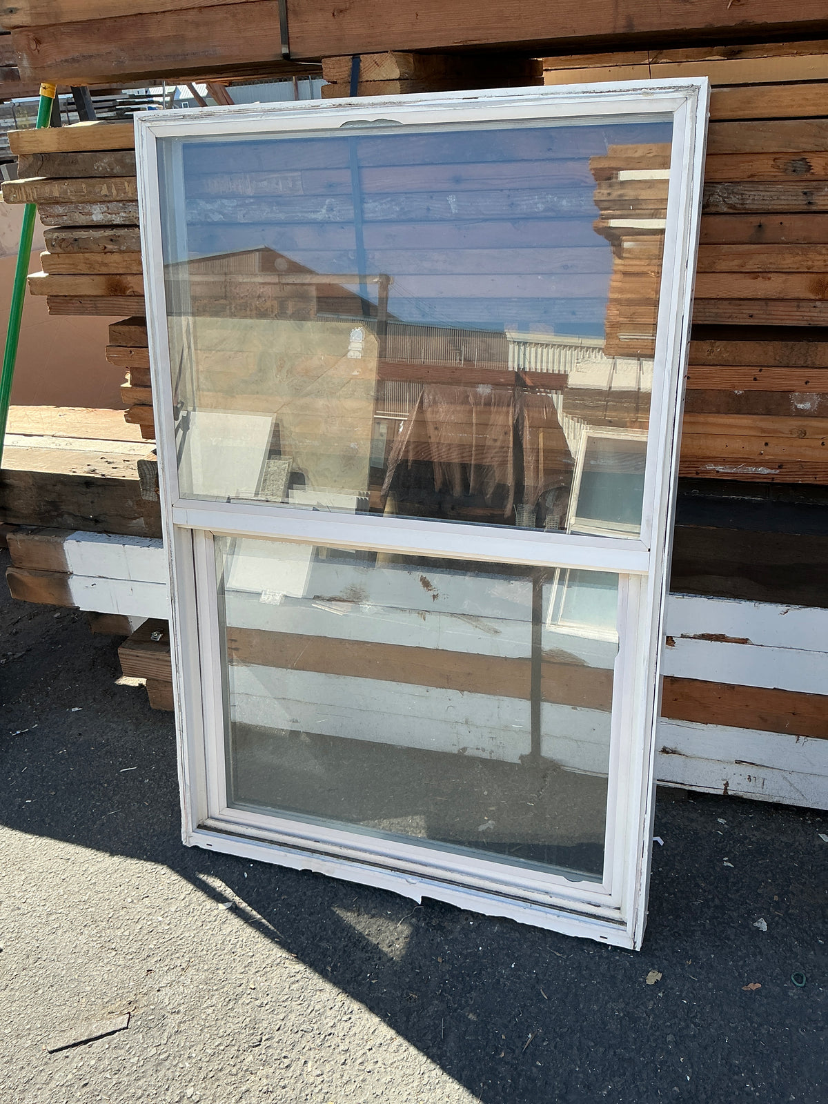 Window, Vinyl, Hung, CZ9