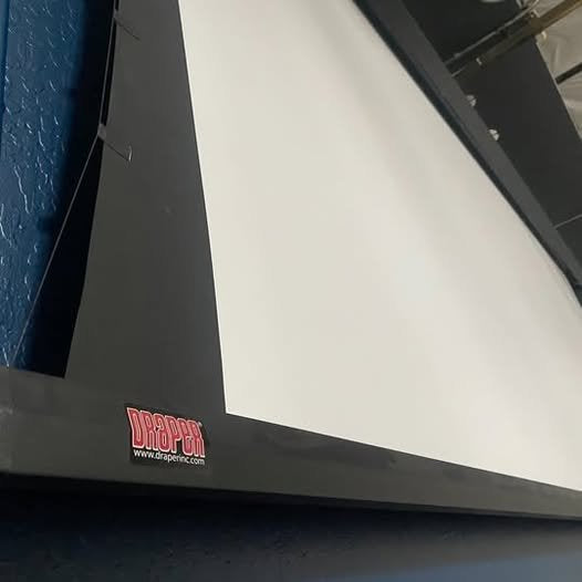 Projection Screen