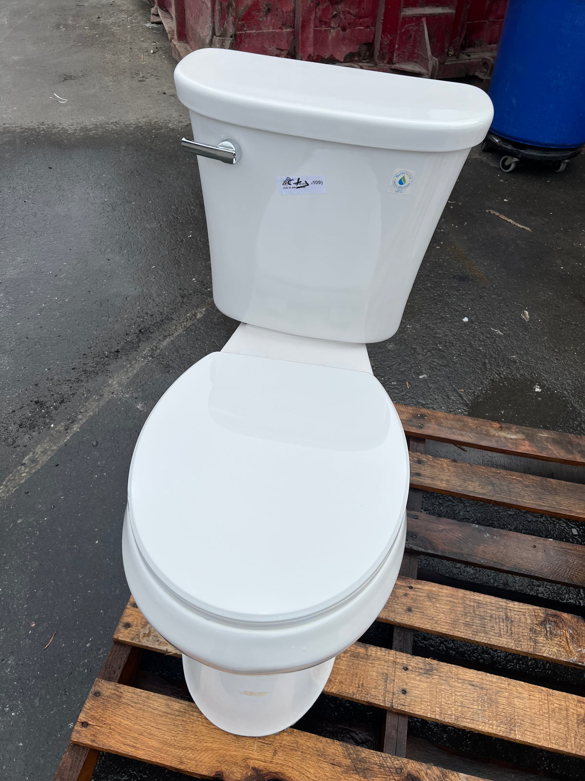 White two-piece Glacier Bay toilet, CX7 | The ReUse People Oakland